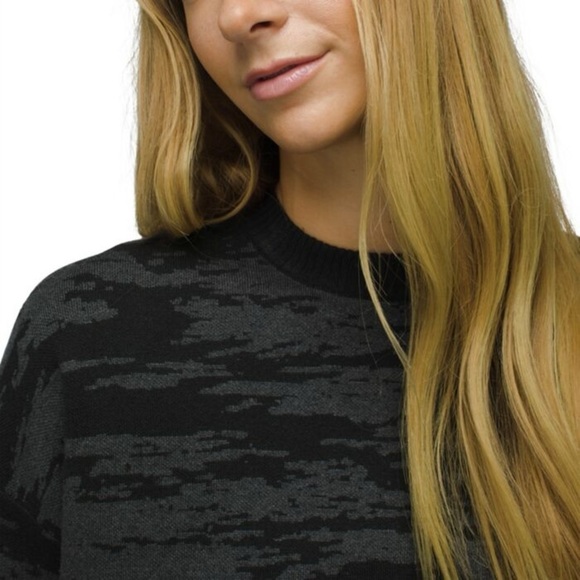 NWT - PRANA Women's Sun Fall Sweater black grey - medium - Picture 2 of 8